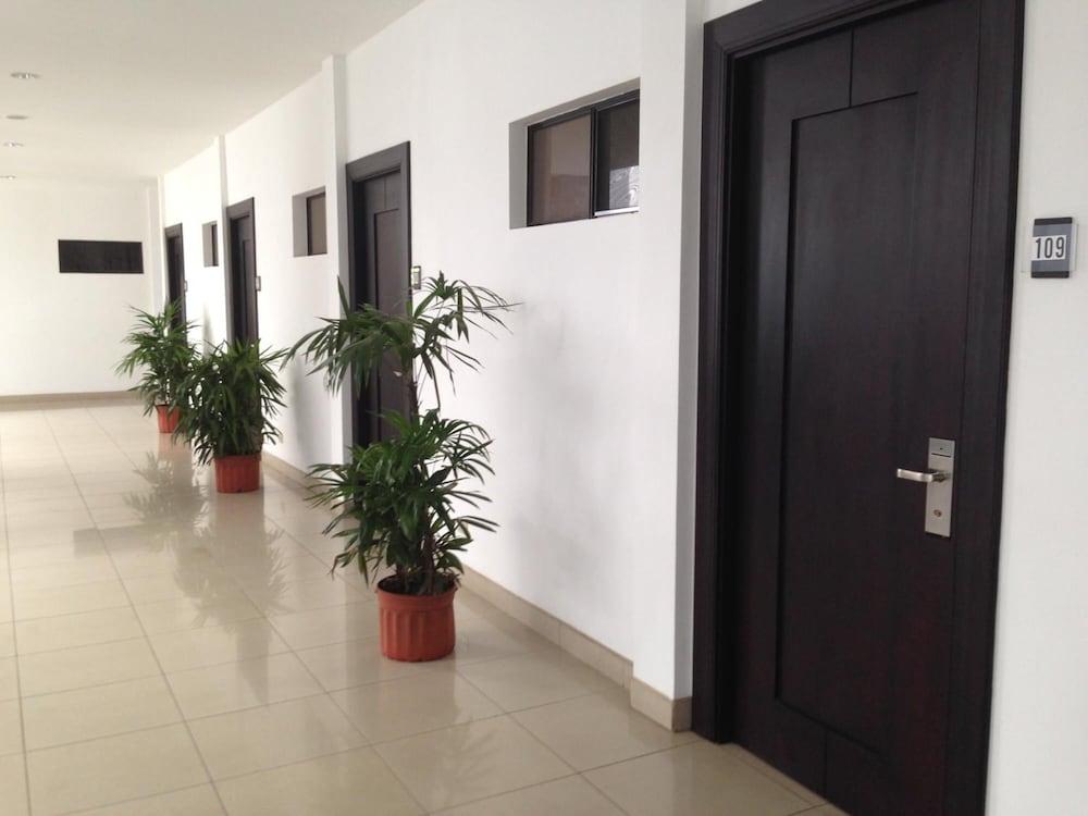 Hotel Brandts Los Robles De San Juan Манагуа Екстериор снимка