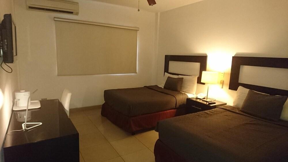 Hotel Brandts Los Robles De San Juan Манагуа Екстериор снимка