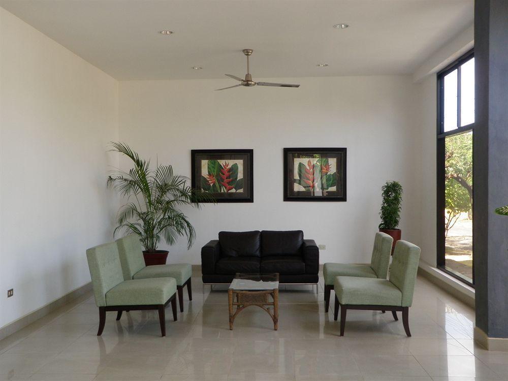 Hotel Brandts Los Robles De San Juan Манагуа Екстериор снимка
