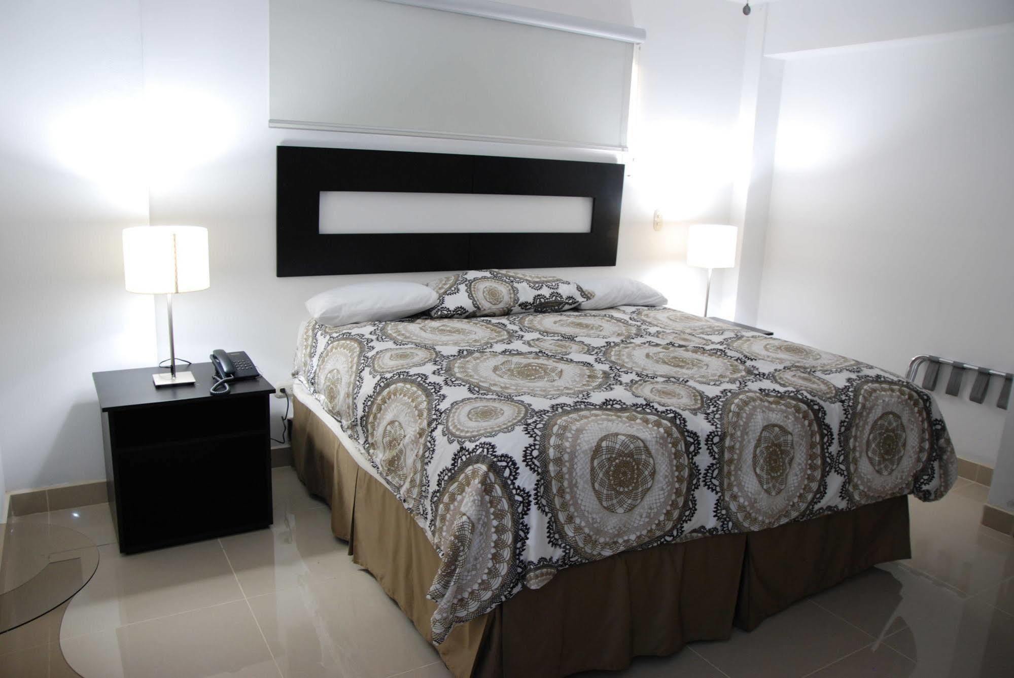 Hotel Brandts Los Robles De San Juan Манагуа Екстериор снимка